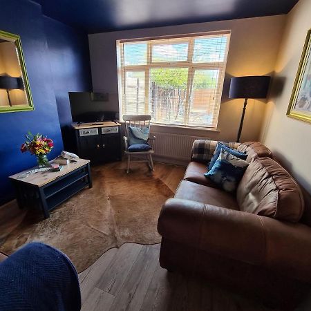 Rumer Hill House A Unique Boutique Styled Place To Stay In Cannock Close To A5 The Mcarthur Glen Outlet Грейт Вірлей Екстер'єр фото
