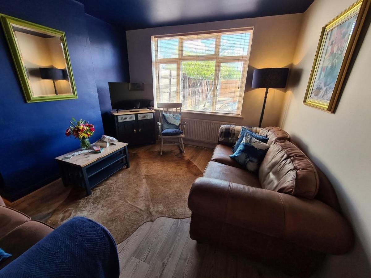 Rumer Hill House A Unique Boutique Styled Place To Stay In Cannock Close To A5 The Mcarthur Glen Outlet Грейт Вірлей Екстер'єр фото