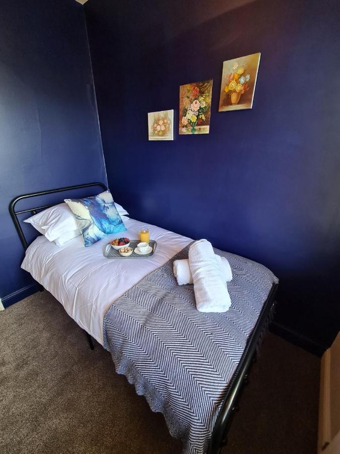 Rumer Hill House A Unique Boutique Styled Place To Stay In Cannock Close To A5 The Mcarthur Glen Outlet Грейт Вірлей Екстер'єр фото